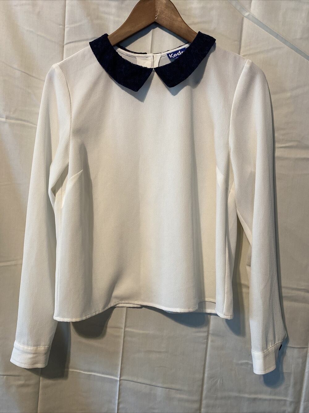 Vintage Cream and Navy Blue Keds Medium Women’s Top Button Detail Lace Collar